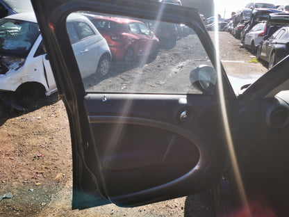 2012 MINI COOPER R60 COUNTRYMAN, HALOGEN, WHITE TURN INDICATOR TYPE, 01/11-09/16 63129801031 LEFT HEADLAMP