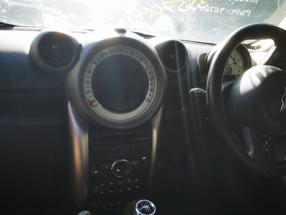 2012 MINI COOPER R60 COUNTRYMAN, HALOGEN, WHITE TURN INDICATOR TYPE, 01/11-09/16 63129801031 LEFT HEADLAMP