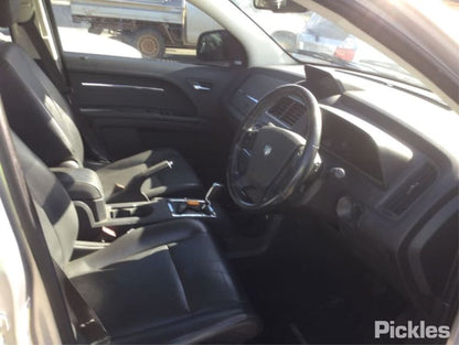 Wrecking 2010 DODGE JOURNEY for Used Parts DO0918