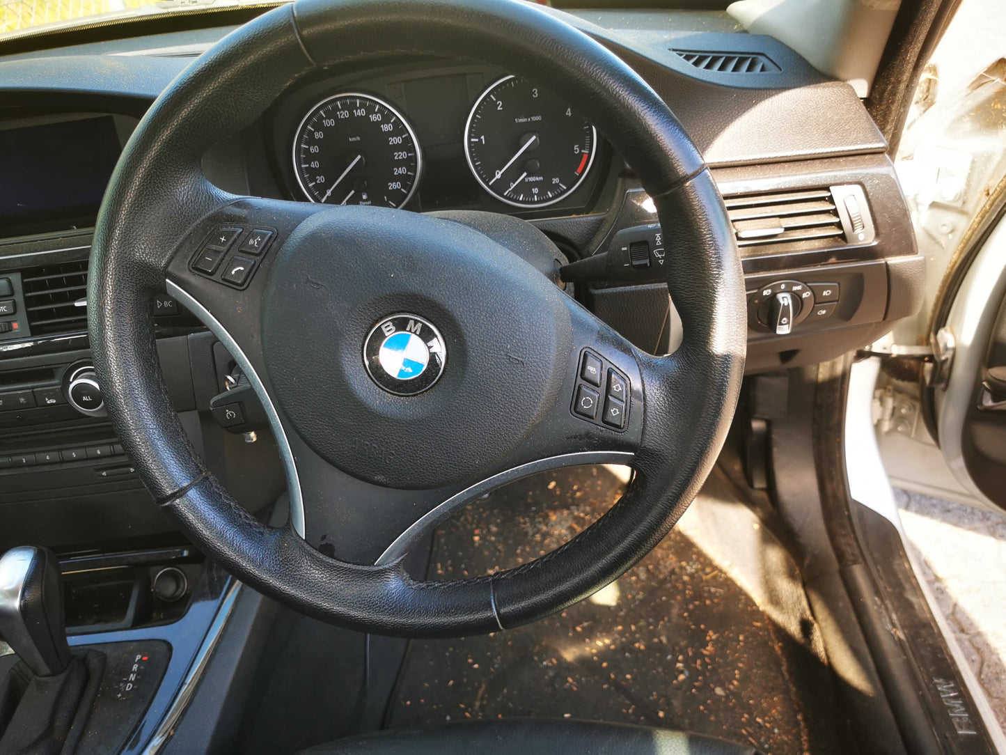 2010 BMW 3 SERIES BOOTLID LAMP (RH SIDE), SEDAN, E90, 10/08-01/12 63217289428 REAR GARNISH