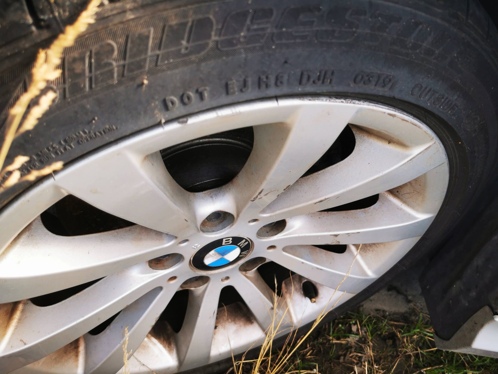 2010 BMW 3 SERIES BONNET GRILLE (RH SIDE), E90/E92/E93, SEDAN/COUPE/CABRIO, 03/07-09/13 51137201968 GRILLE