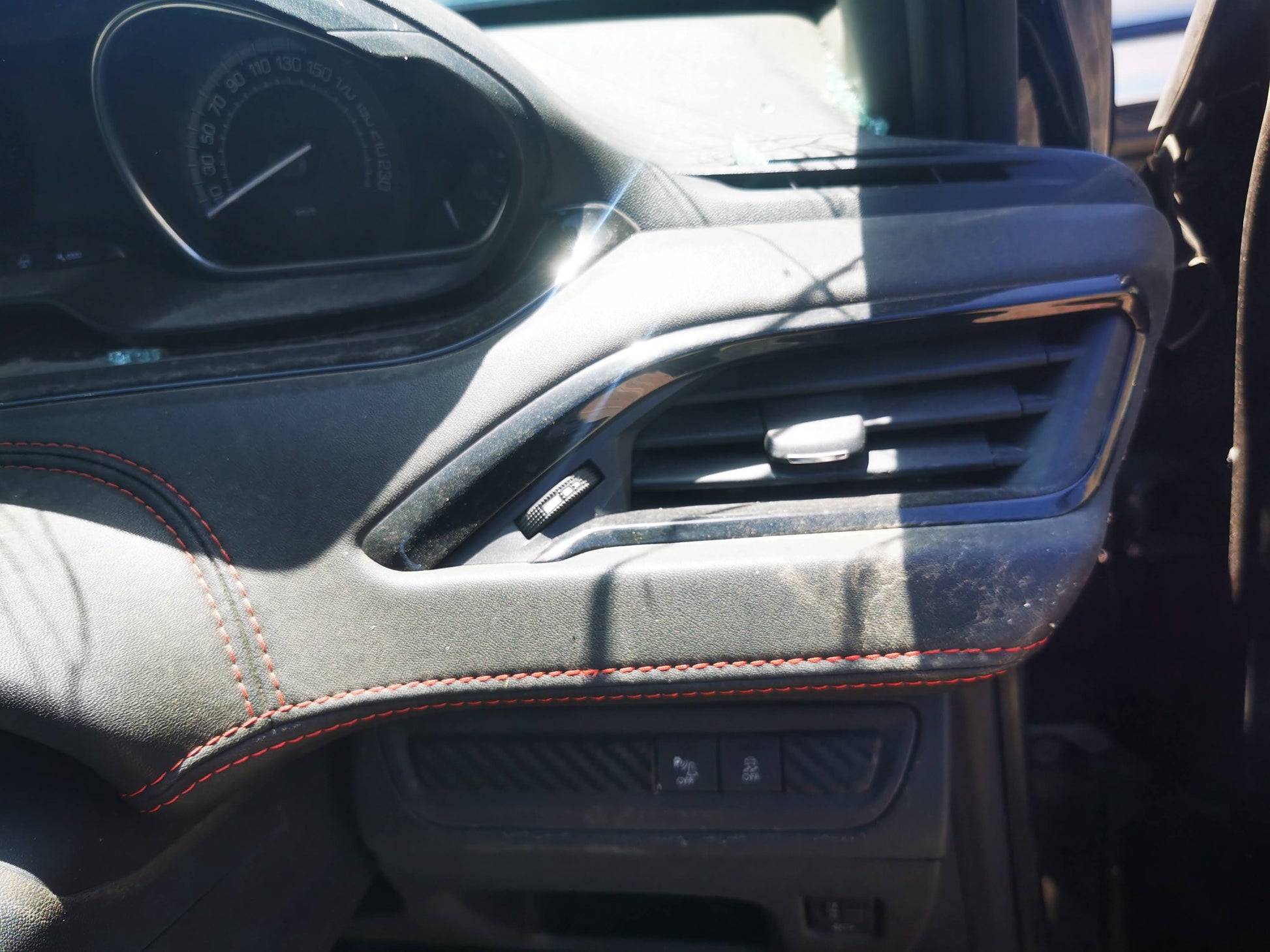 Wrecking 2013 PEUGEOT 208 for Used Parts PG0922
