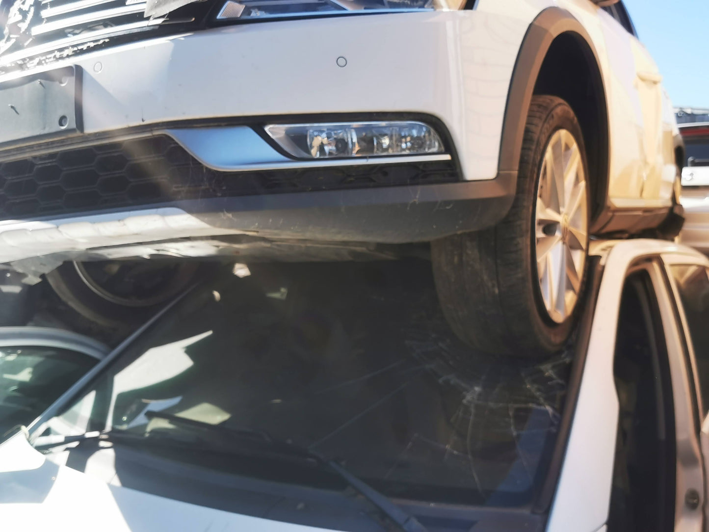 2013 VOLKSWAGEN PASSAT TAILGATE LAMP (RH SIDE), NON LED TYPE, 3C/MK6 B7, WAGON, 09/10-05/15 3AF945094Q REAR GARNISH