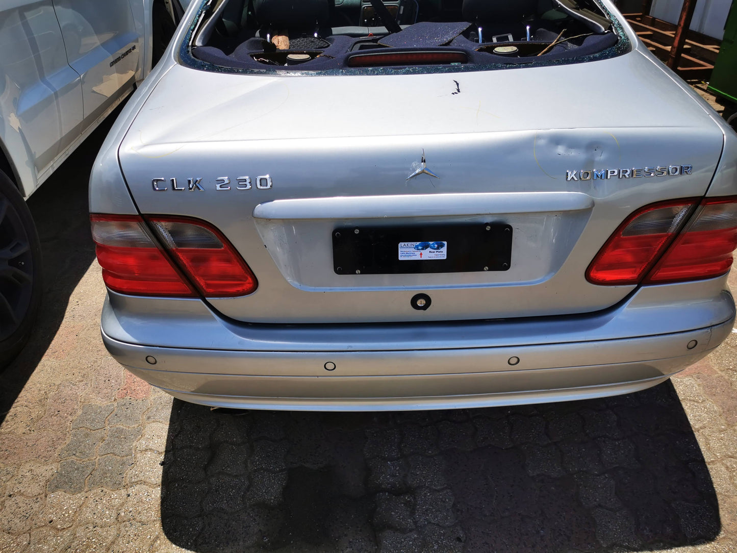Wrecking 2000 MERCEDES CLK for Used Parts MB0929