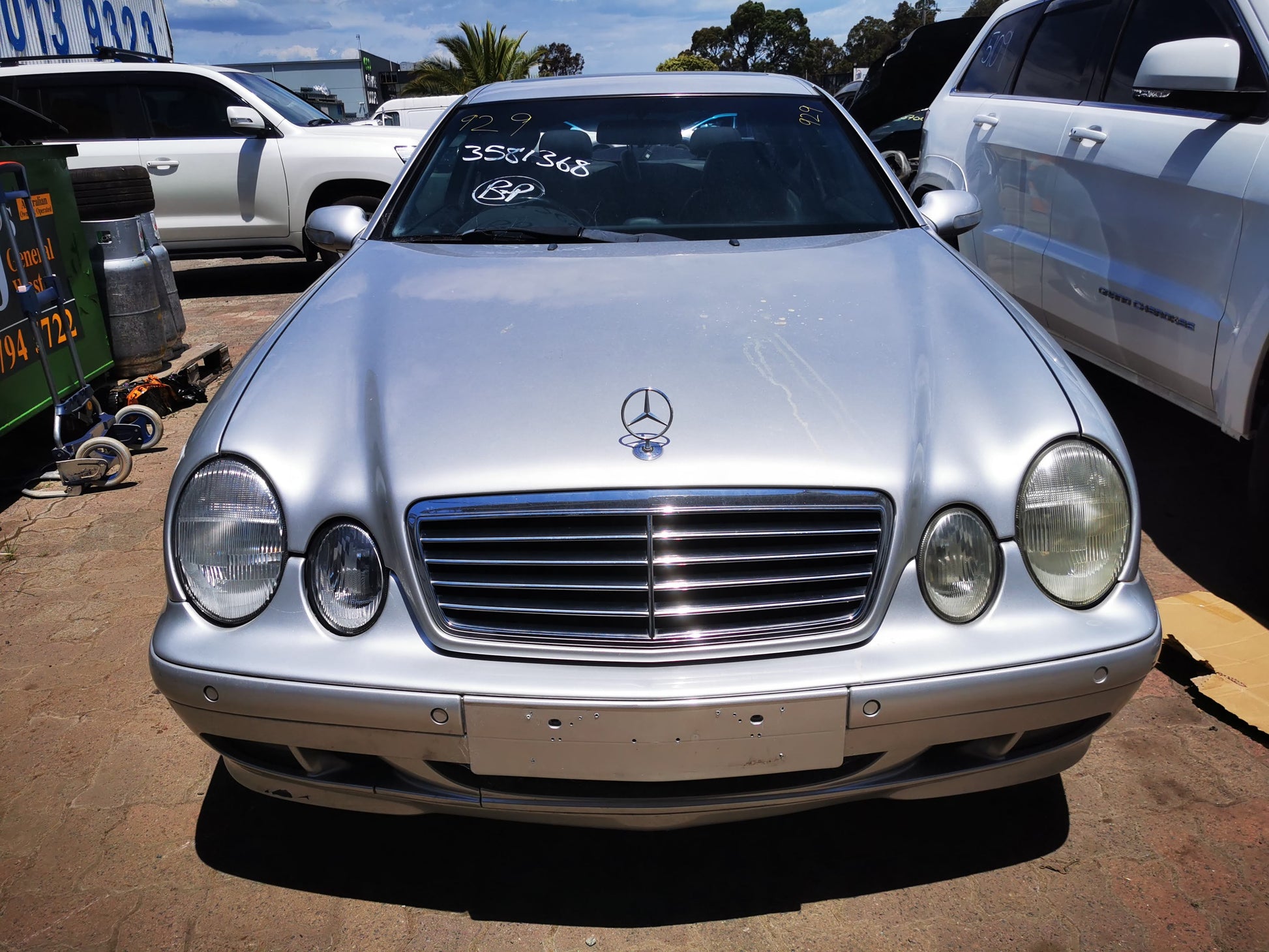 Wrecking 2000 MERCEDES CLK for Used Parts MB0929