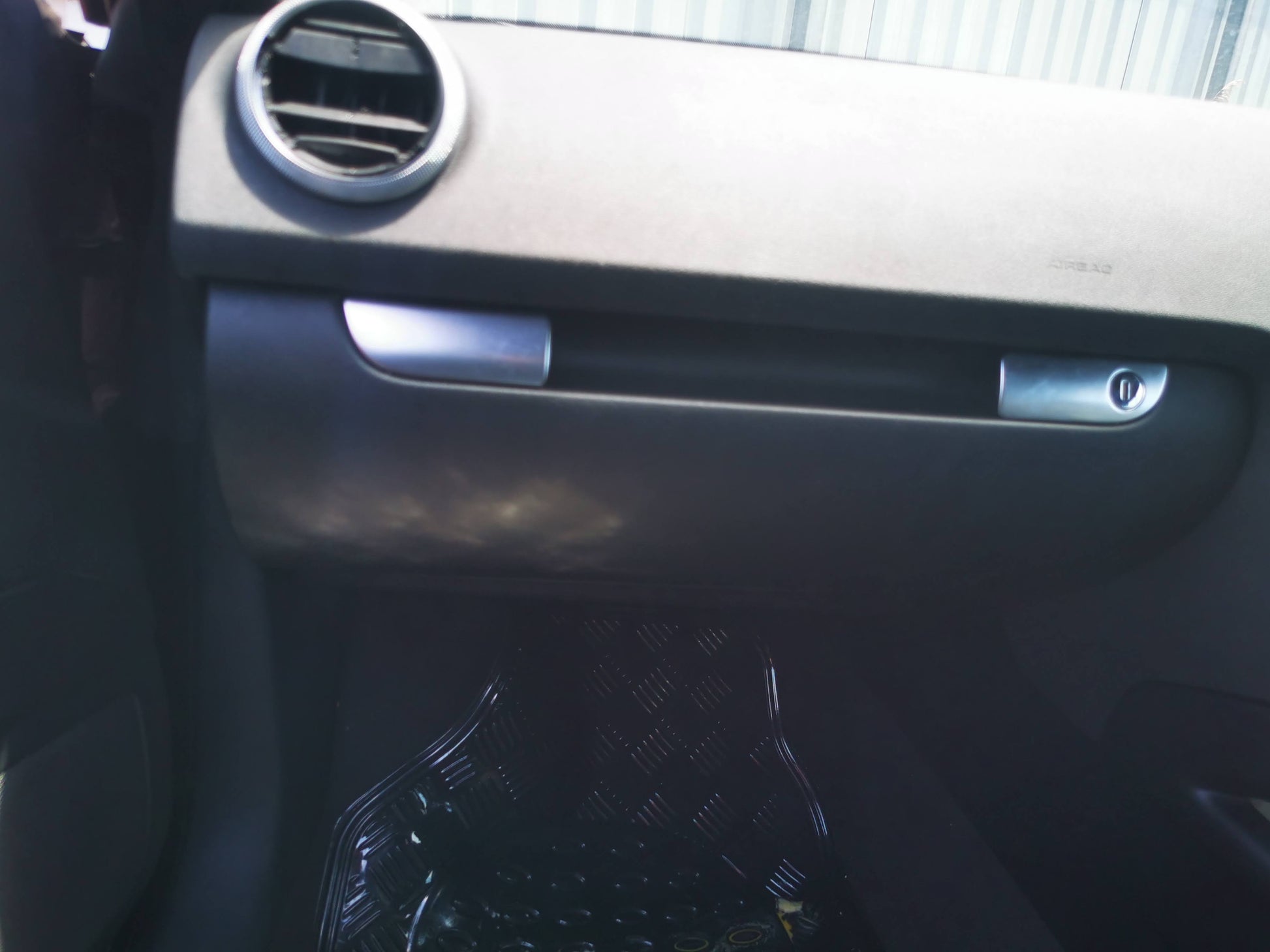 2010 AUDI A3 A3, 8P, CABRIO, NON FOLDING TYPE, 05/10-04/13 8P7858531E LEFT DOOR MIRROR