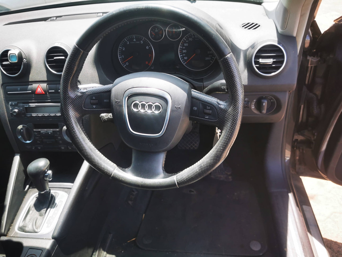 2005 AUDI A3 ENGINE ECU, 2.0, PETROL, AUTO T/M, HATCH, ECU ONLY, 8P, 06/04-04/13 06F997057HX ECU