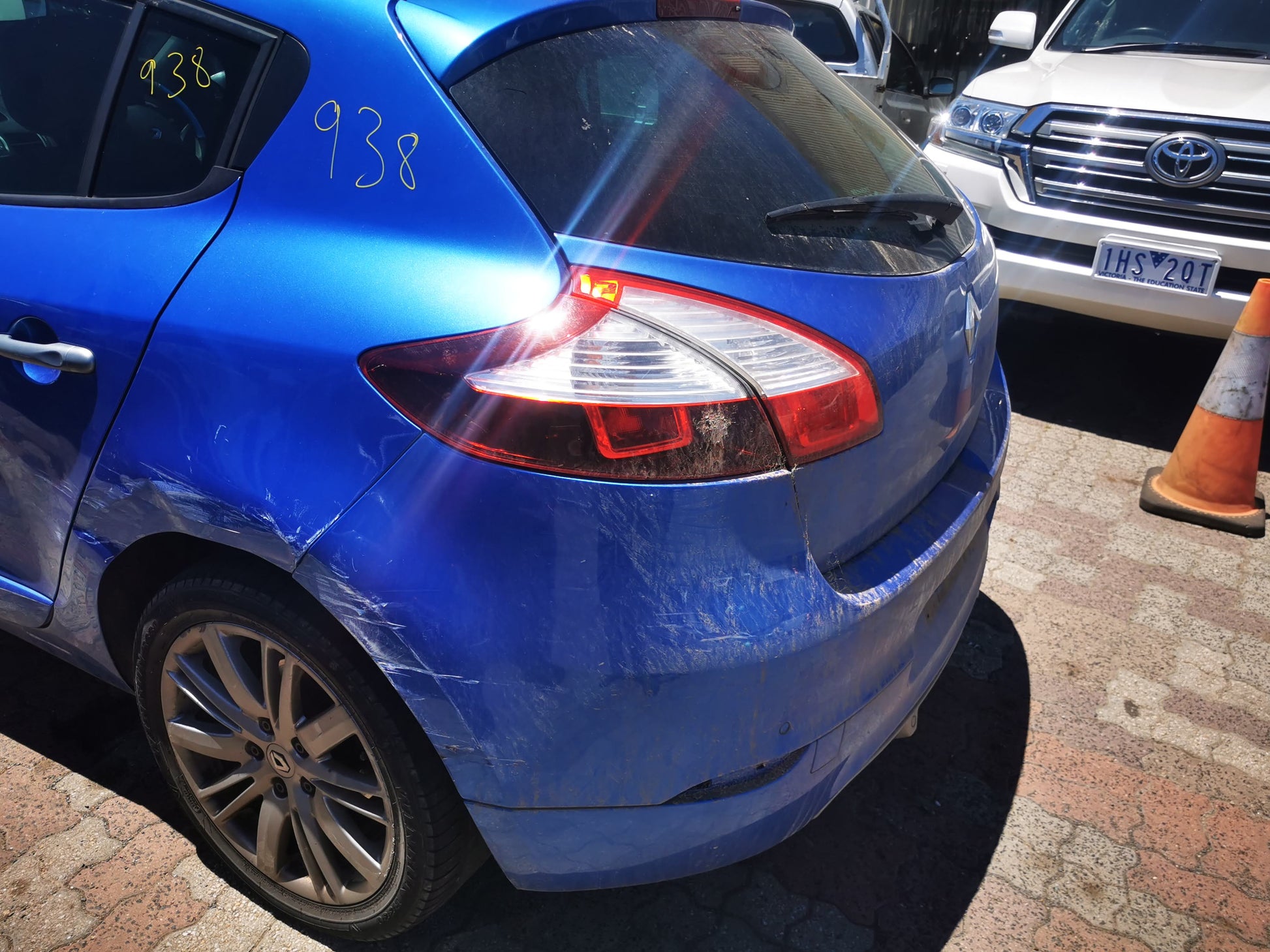 2013 RENAULT MEGANE BUMPER FOGLAMP, E95, CABRIO, GT-LINE, 09/10-06/13  LEFT INDICATOR FOG SIDE