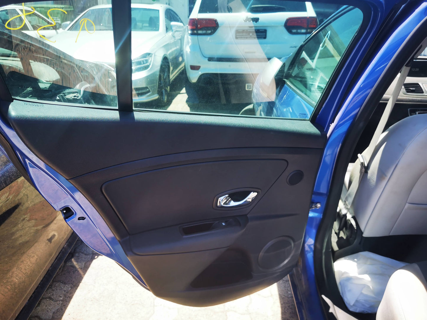 2013 RENAULT MEGANE BUMPER FOGLAMP, E95, CABRIO, GT-LINE, 09/10-06/13  LEFT INDICATOR FOG SIDE