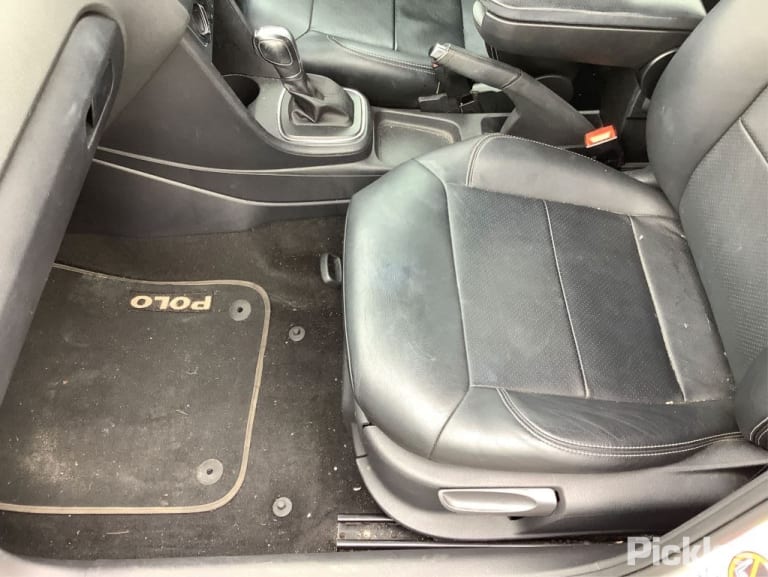 2017 VOLKSWAGEN POLO RIGHT FRONT DOOR LOCK, 6R, P/N 5K2837016J, 05/10-09/17 5K2837016J DOOR BOOT GATE LOCK