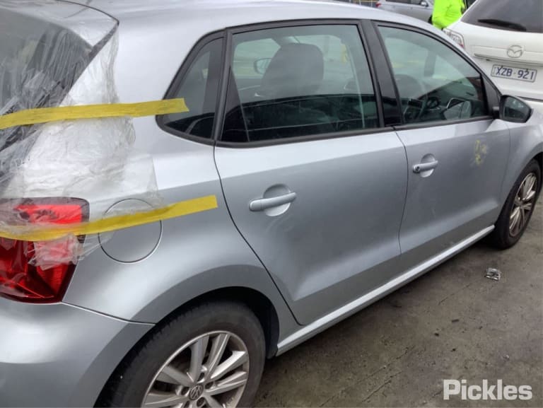 2017 VOLKSWAGEN POLO LEFT FRONT DOOR LOCK, 6R, P/N 5K2837015J, 05/10-09/17 5K2837015J DOOR BOOT GATE LOCK