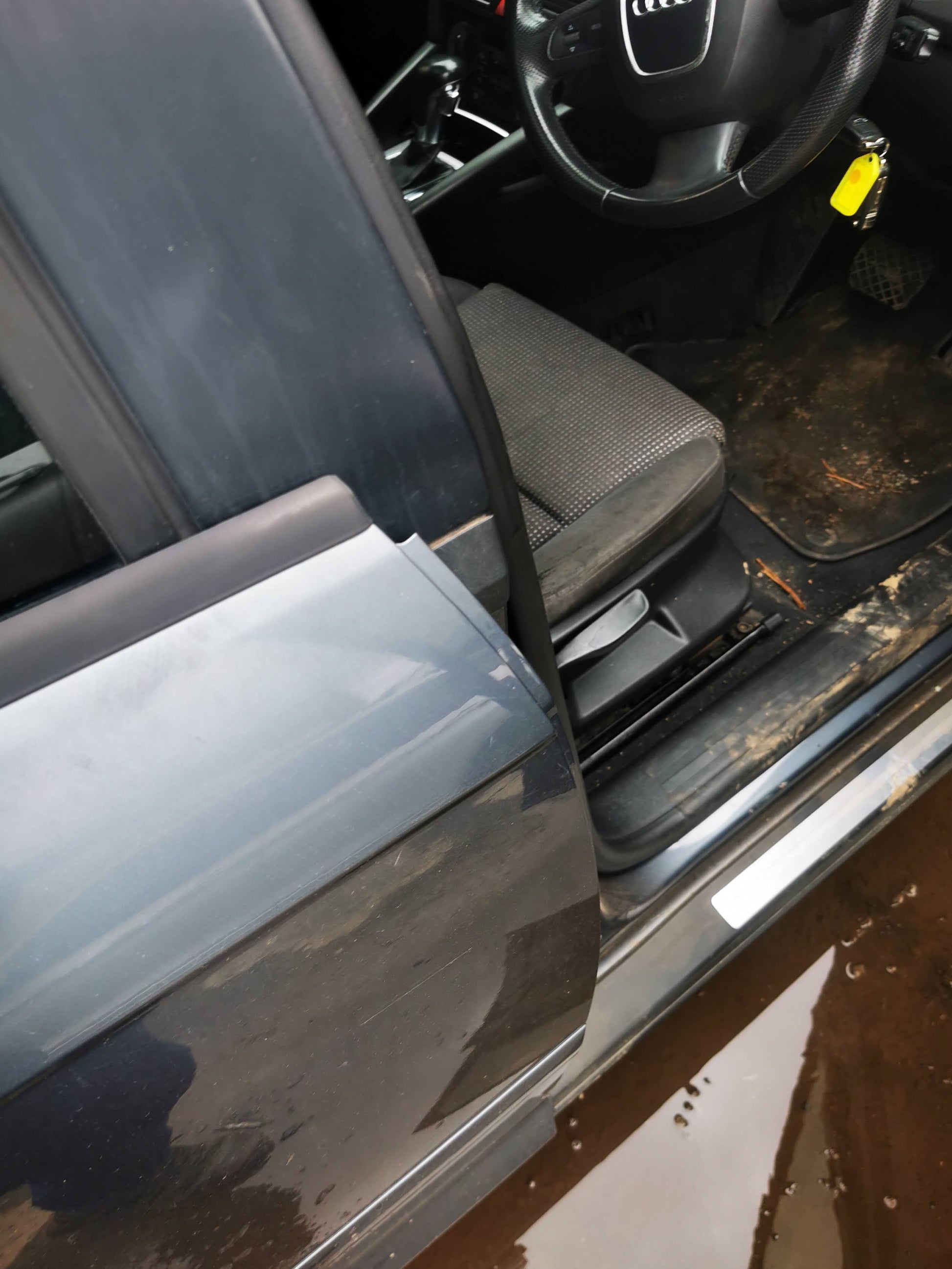 2006 AUDI A3 A3, 8P, 5DR HATCH, NON FOLDING TYPE, 03/04-09/08 8P2858532K RIGHT DOOR MIRROR