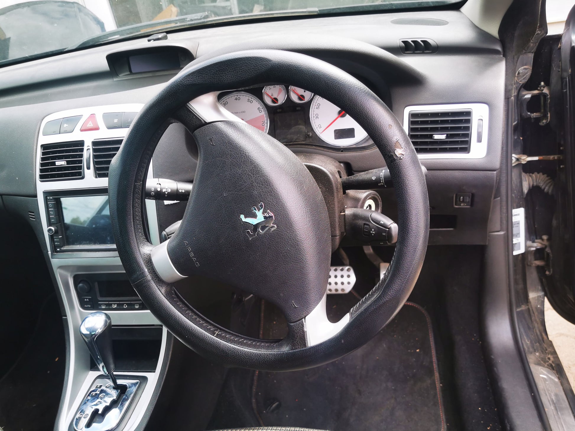 2006 PEUGEOT 307 T6, HATCH/WAGON/CABRIO, 10/05-12/09 7840R0 LEFT GUARD