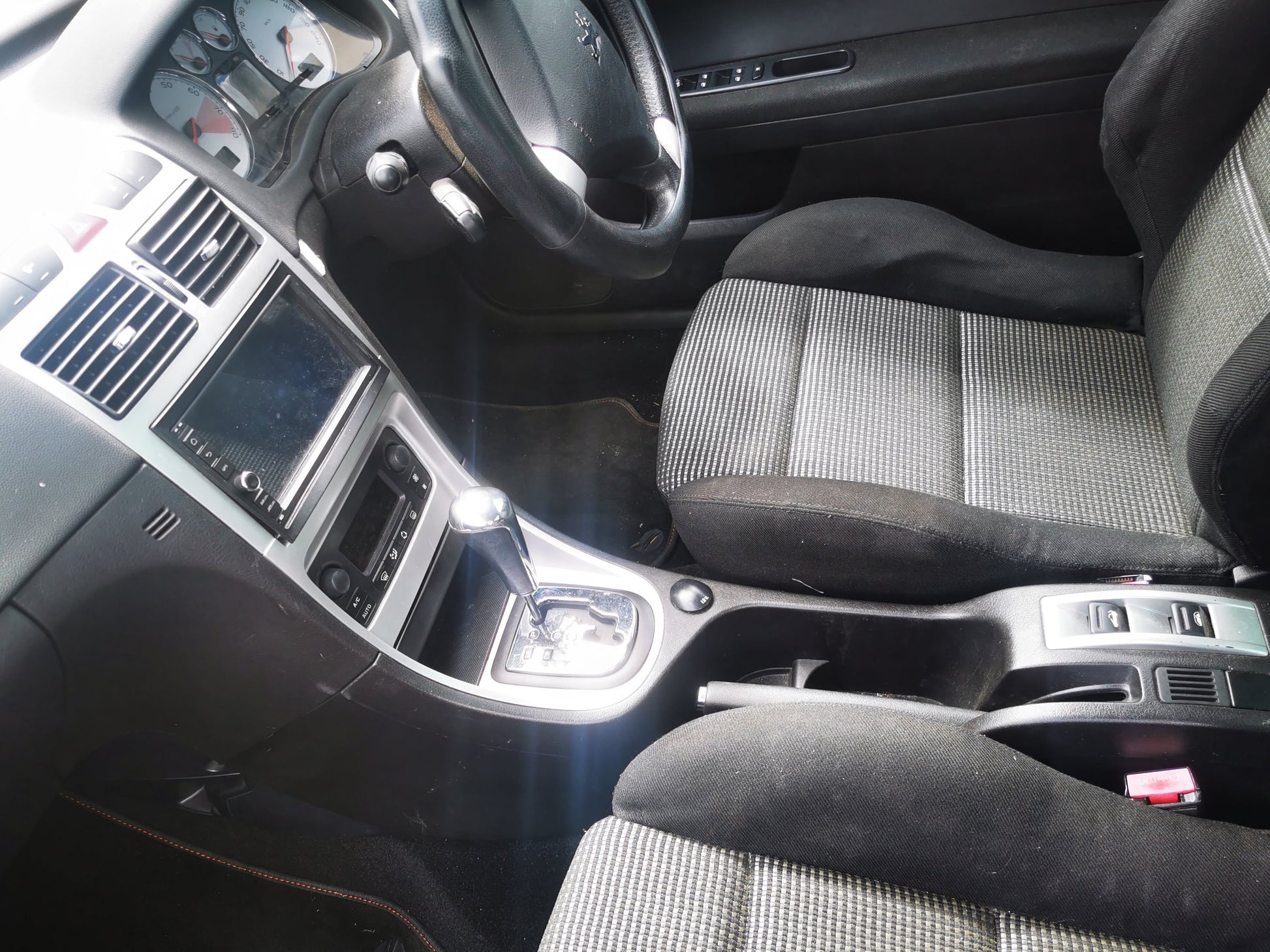 2006 PEUGEOT 307 T6, HATCH/WAGON/CABRIO, 10/05-12/09 7841T2 RIGHT GUARD