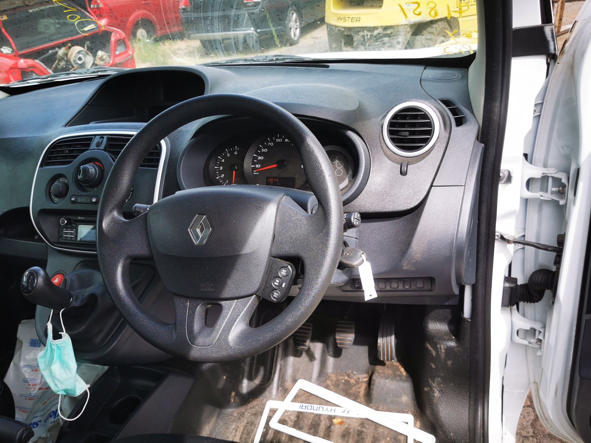 2015 RENAULT KANGOO X61, 10/12- 807207012R RIGHT FRONT WINDOW REG MOTOR