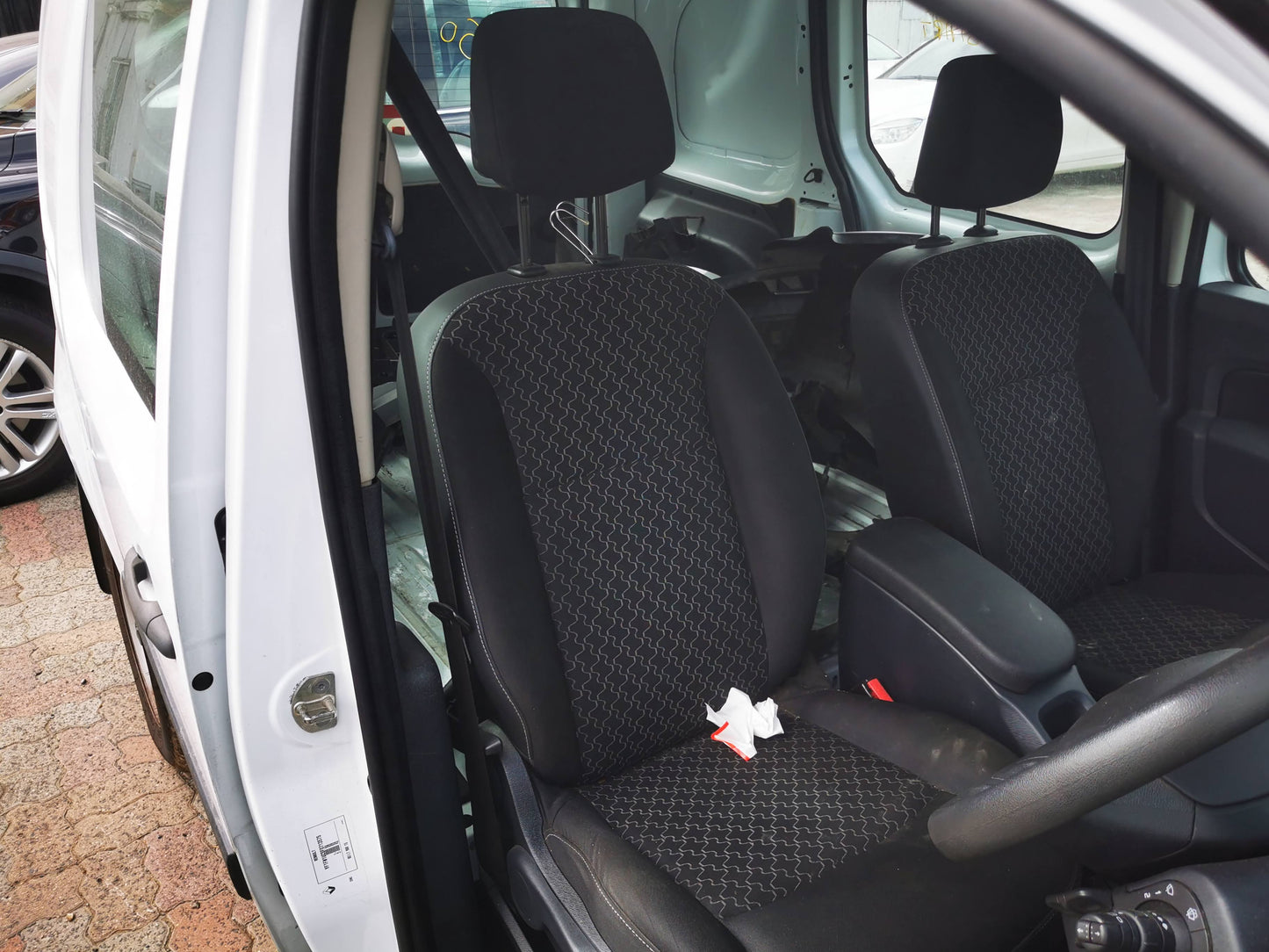 2015 RENAULT KANGOO X61, BLACK ONLY, W/PARK SENSOR TYPE, 09/13-02/22 7701478196 REAR BUMPER