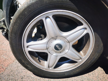 2009 MINI COOPER R55/R56/R57, WAGON/3DR HATCH/CABRIO, 03/07-05/14 41002755935 LEFT FRONT DOOR