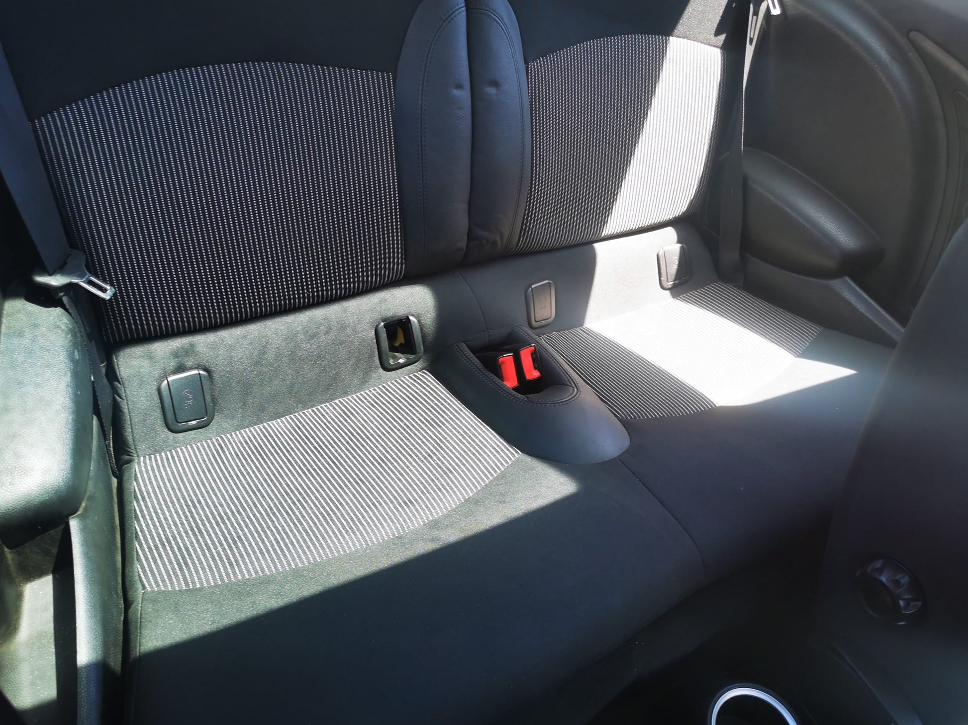 2009 MINI COOPER LEFT FRONT DOOR LOCK, R55/R56, HATCH/WAGON, 01/09-05/14 51212752597 DOOR BOOT GATE LOCK