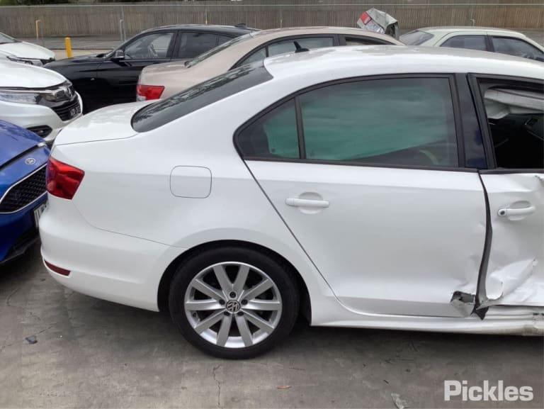 2012 VOLKSWAGEN JETTA 1B, 02/11-12/17 5C6821105A LEFT GUARD