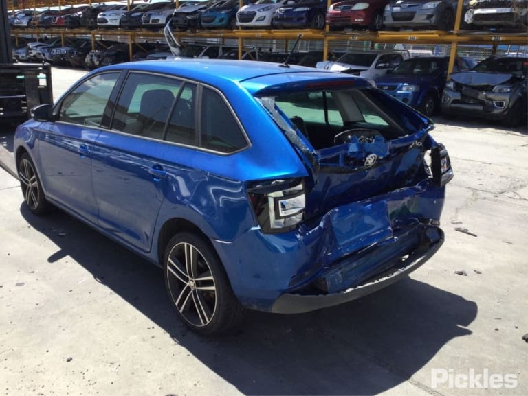 2016 SKODA RAPID NH, REAR, GREY, 05/14-12/20 5JA947105 COURTESY LIGHT