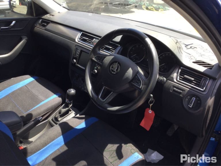 2016 SKODA RAPID STEERING WHEEL, NH, 05/14-12/20 5E0880201A RIGHT AIRBAG