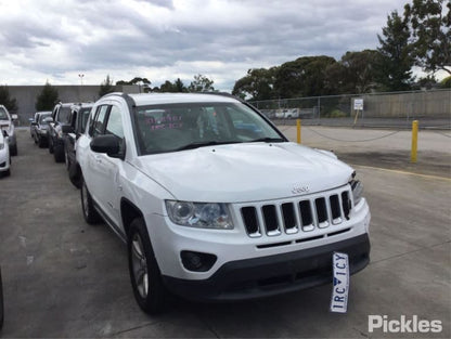 Wrecking 2013 JEEP COMPASS for Used Parts JP0960