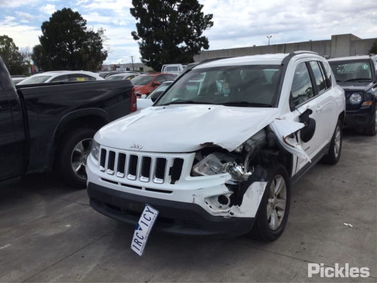 Wrecking 2013 JEEP COMPASS for Used Parts JP0960