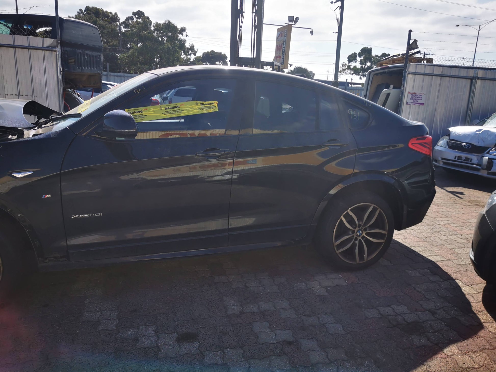 2016 BMW X4 LEFT FRONT DOOR LOCK, F26, 05/14-02/18 51217202144 DOOR BOOT GATE LOCK