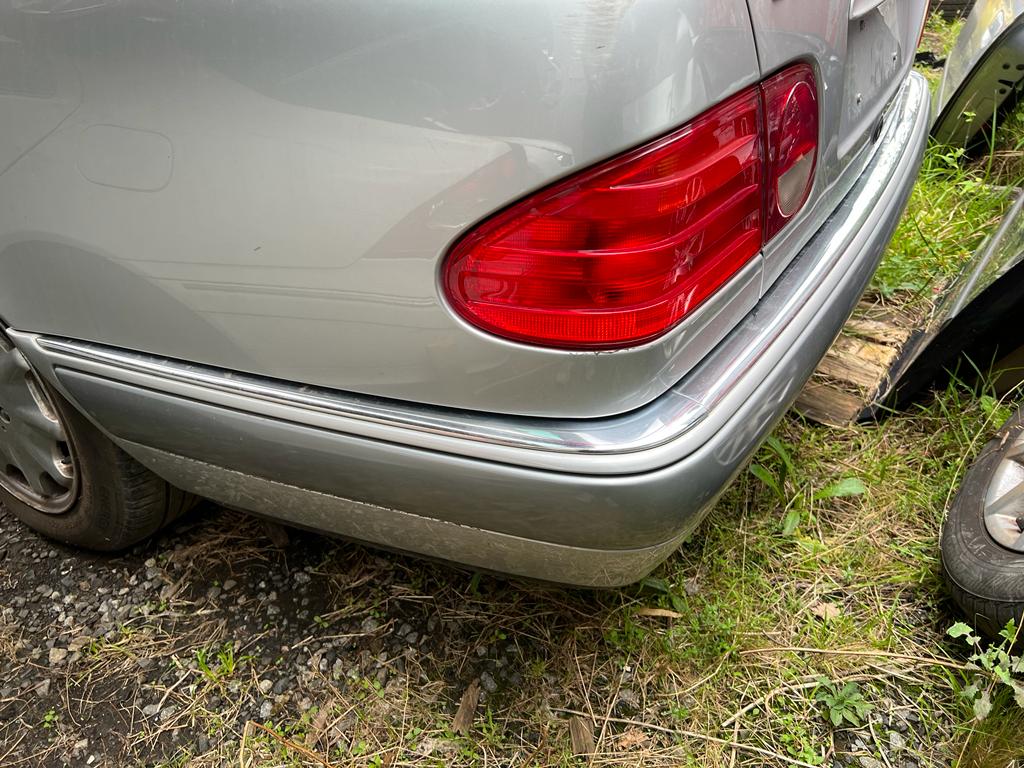 1996 MERCEDES E CLASS W210, SEDAN, NON AIR BAG TYPE, 01/96-10/99 A2107302405 RIGHT REAR DOOR
