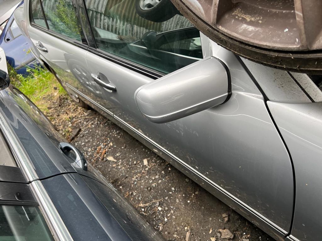 1996 MERCEDES E CLASS RIGHT REAR DOOR LOCK, W210, SEDAN, 01/96-08/02 A2027300635 DOOR BOOT GATE LOCK