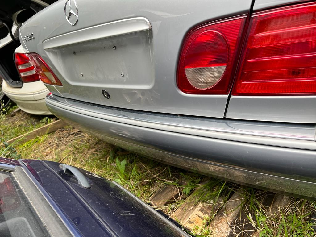 1996 MERCEDES E CLASS W210, SEDAN, NON AIR BAG TYPE, 01/96-10/99 A2107302405 RIGHT REAR DOOR