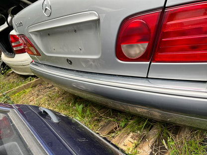 1996 MERCEDES E CLASS W210, SEDAN, NON AIR BAG TYPE, 01/96-10/99 A2107302405 RIGHT REAR DOOR