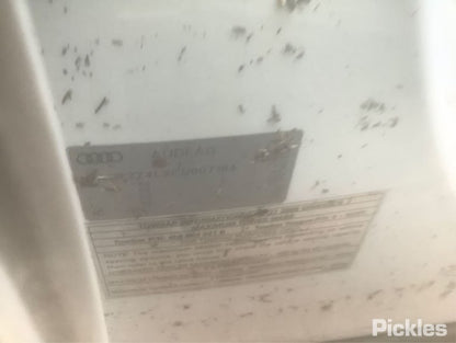 2011 AUDI Q7 4L, IN TAILGATE, 10/09-08/15 4L0945093F LEFT TAILLIGHT