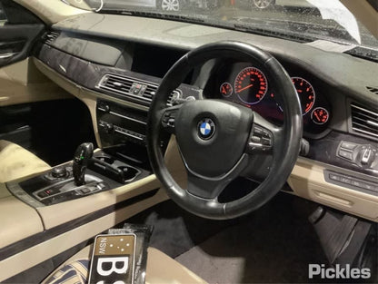 2009 BMW 7 SERIES RH REAR, SEAT BELT ONLY, F01/F02, 03/09-09/15  SEAT BELT STALK