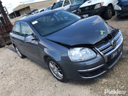 2010 VOLKSWAGEN JETTA 1KM, W/ PARK SENSOR TYPE, 02/06-07/11 1K5807417H REAR BUMPER