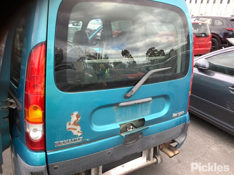 2010 RENAULT KANGOO CD PLAYER, W/ MP3/BLUETOOTH, X61, 10/10-  RADIO CD DVD SAT TV