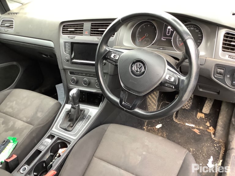2014 VOLKSWAGEN GOLF GEN 7, STANDARD/TSi/COMFORTLINE/HIGHLINE/GTi, HALOGEN TYPE, GEN 7, 12/12-03/17 5G2941006 RIGHT HEADLAMP