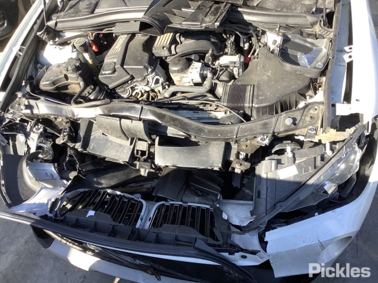 2010 BMW X1 E84, 04/10-07/15  GLOVE BOX