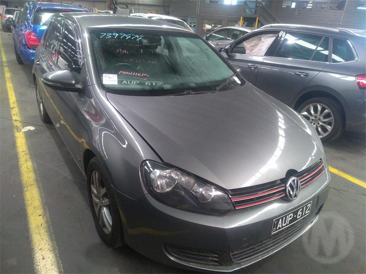 2011 VOLKSWAGEN GOLF GEN 6, COMFORTLINE/TRENDLINE, HALOGEN TYPE, 10/08-03/13 5K2941005H LEFT HEADLAMP