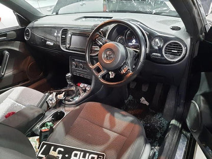 2014 VOLKSWAGEN BEETLE FRONT W/ ARCH, 01/13-12/16 5C5821022C RIGHT GUARD