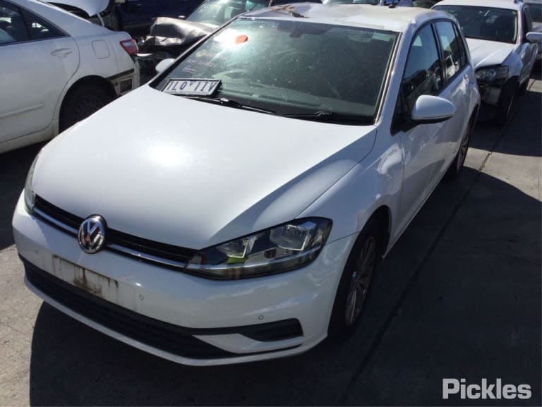 2017 VOLKSWAGEN GOLF GEN 7, W/ CAMERA TYPE, 11/12-08/20 5G0827469F TAILGATE HANDLE