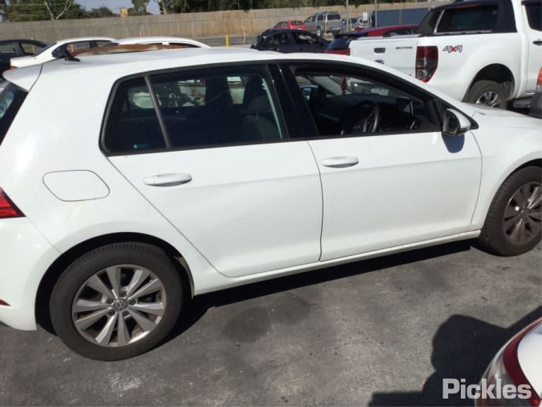 2017 VOLKSWAGEN GOLF MAIN REINFORCEMENT, GEN 7, HATCH, 03/13- 5G0807305D R BAR BRACKET REINFO