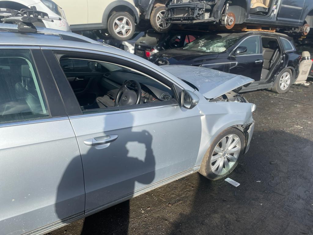 2013 VOLKSWAGEN PASSAT 3C, 04/11-07/15  TAILGATE REGULATOR