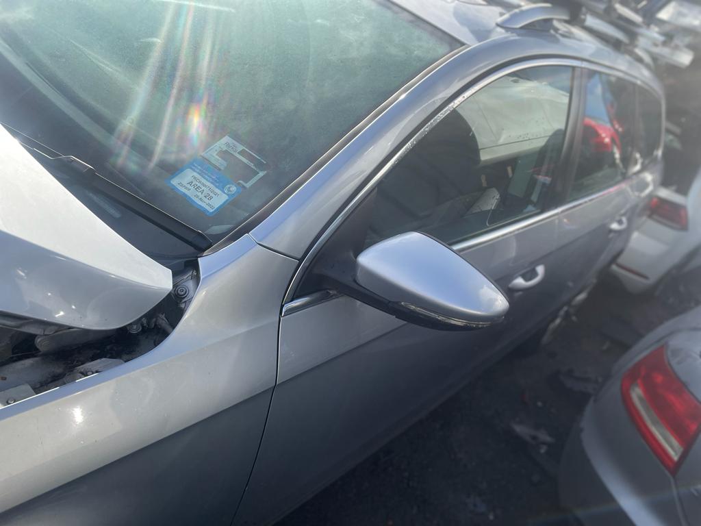 2013 VOLKSWAGEN PASSAT 3C, 04/11-07/15  TAILGATE REGULATOR