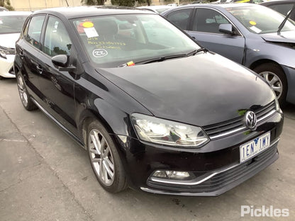 2015 VOLKSWAGEN POLO 6R, PETROL, 1.2, CJZD ENGINE CODE, 05/10-09/17 6C0407256A RIGHT FRONT HUB ASSEMBLY