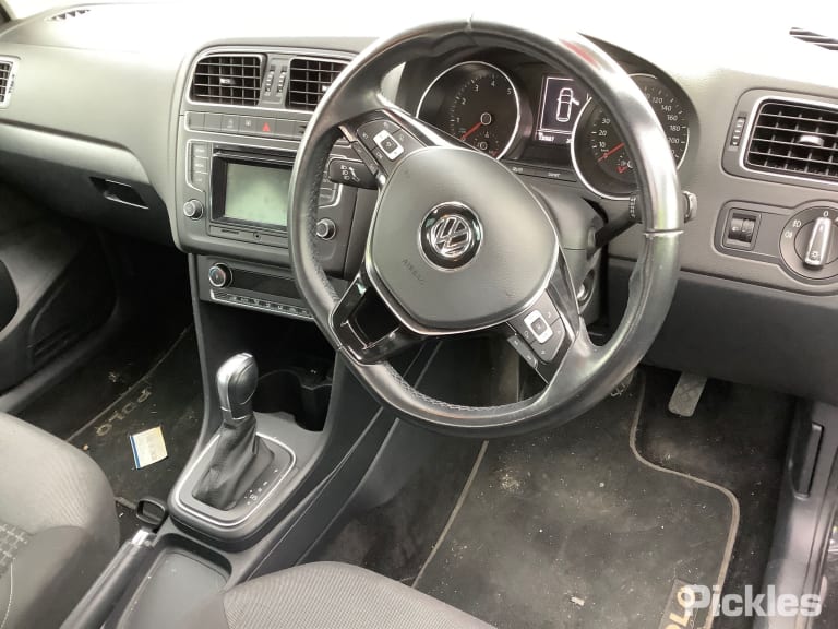 2015 VOLKSWAGEN POLO 6R, PETROL, 1.2, CJZD ENGINE CODE, 05/10-09/17 6C0407256A RIGHT FRONT HUB ASSEMBLY