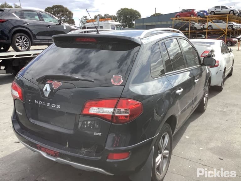 Wrecking 2012 RENAULT KALEOS for Used Parts RN1102