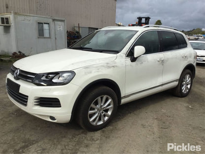 2011 VOLKSWAGEN TOUAREG 7P, AUTO T/M, 12/10-04/18 7P2713105 GEAR STICK SHIFTER