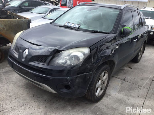 2010 RENAULT KALEOS H45, W/ SUN BLIND TYPE, 09/08-04/16 821000027R RIGHT REAR DOOR