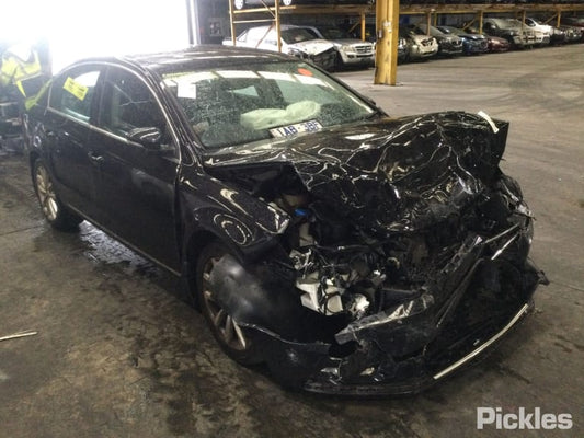 2013 VOLKSWAGEN PASSAT 3C, 04/11-07/15 3AA919204A CLOCK